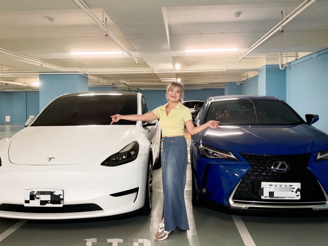 Sara 與她的兩台車